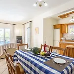 Youla Willa Nisaki (Corfu)