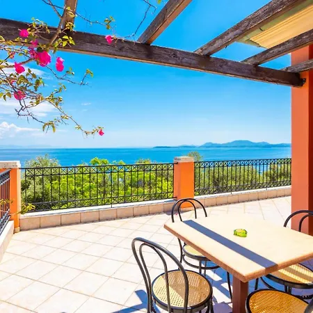 Vilă Youla Nisaki (Corfu)